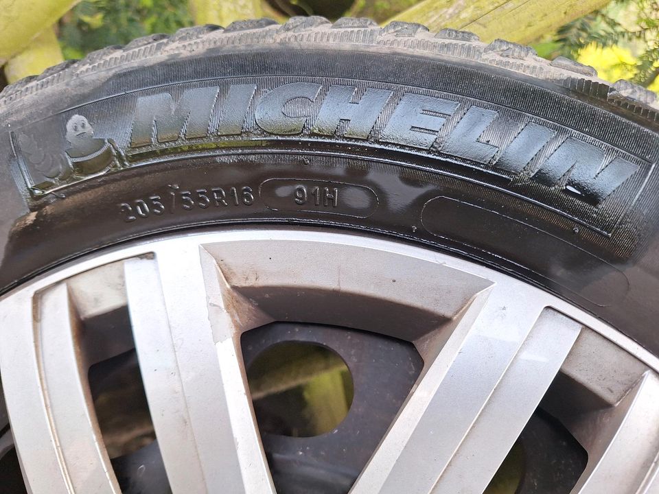 Ganzjahresreifen Michelin r 16 55/195 in Düsseldorf