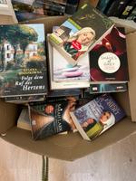 Bücherkiste , 29 Bücher für 20 Euro zu verkaufen Berlin - Mitte Vorschau