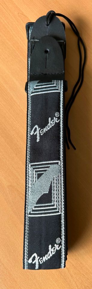 Fender Gitarrengurt Monogram Black/Light Grey/Blue -NEU- in Kasel