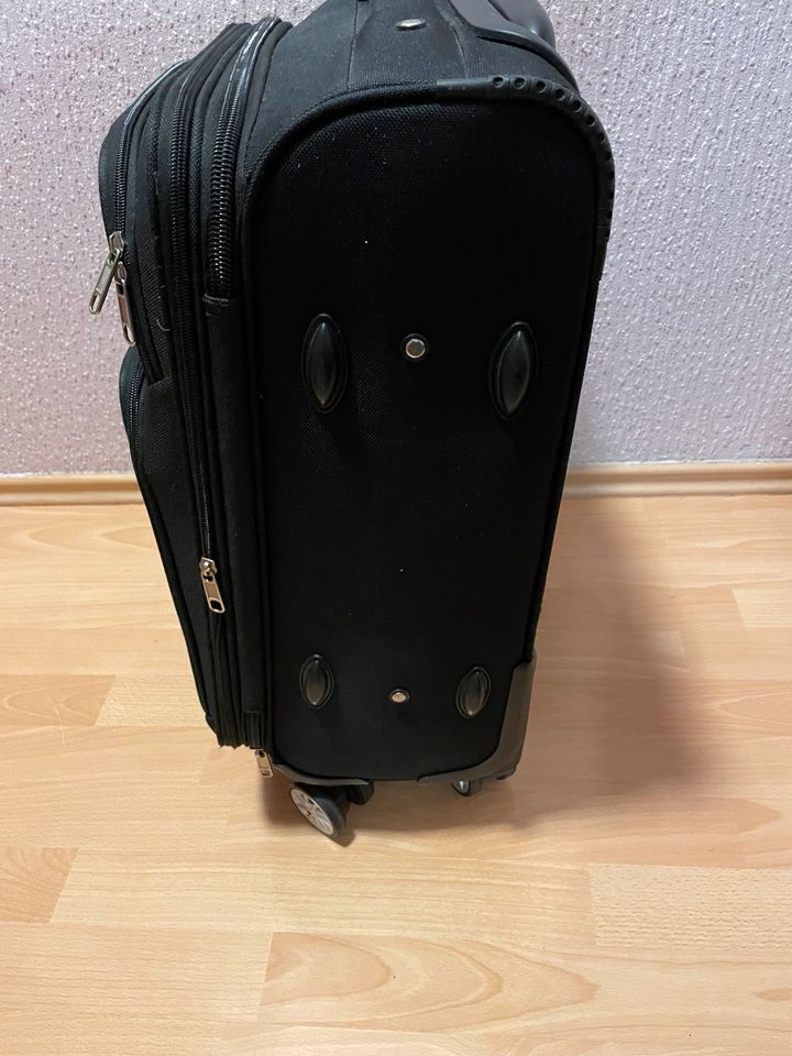 reisekoffer mit 4 rollen in Berlin