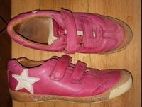 BISGAARD Sneaker Klettverschluss pink/beere 36 echtes Leder Hessen - Butzbach Vorschau