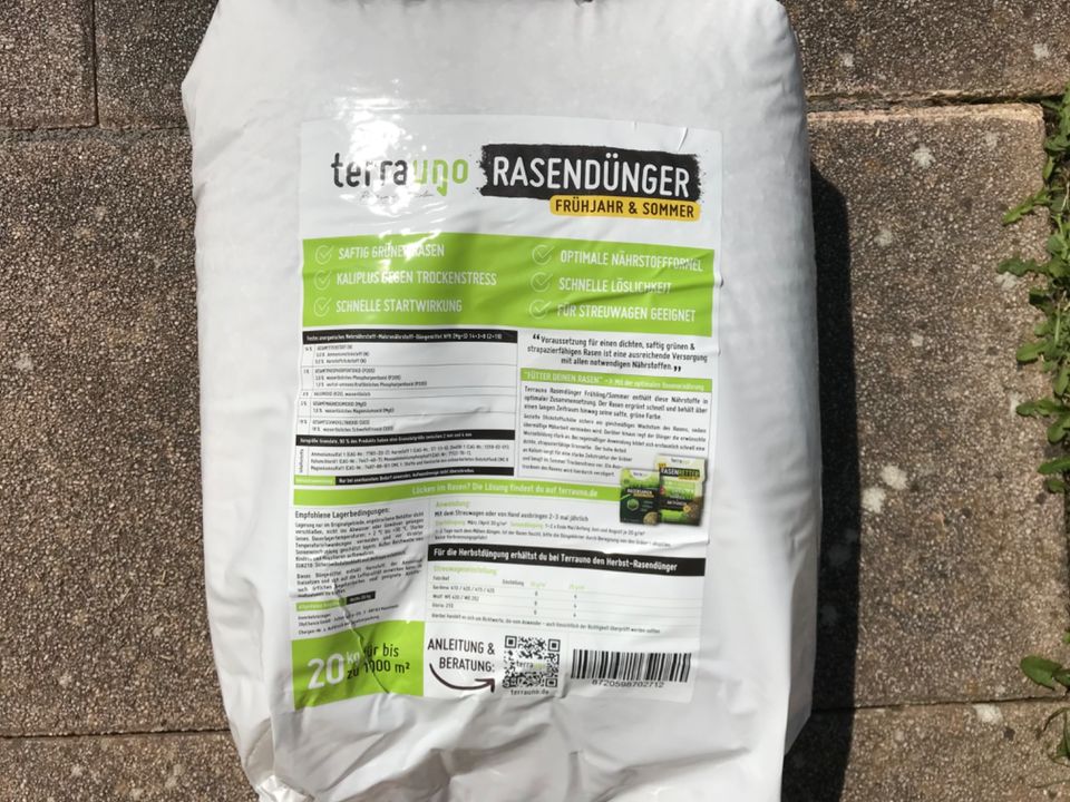 Rasendünger 20kg Sack, bis zu 1000 qm (Neu, Original) in Heidelberg