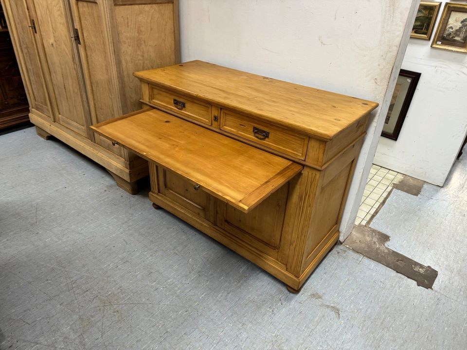 Antik Anrichte Kommode Sideboard Buffet Schrank Weichholz in Völklingen