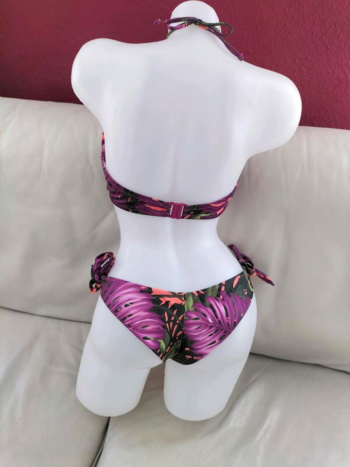 Bikini lila violett pink neon grün Tropical Hawaii in Schwieberdingen