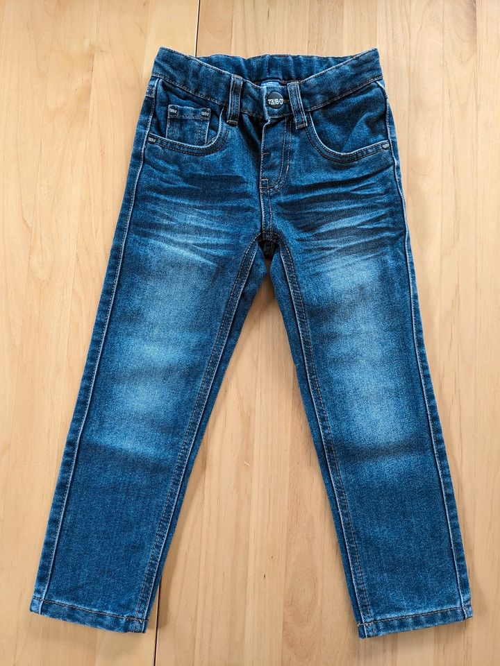 Jeans ☀️ Gr. 110 in Meppen