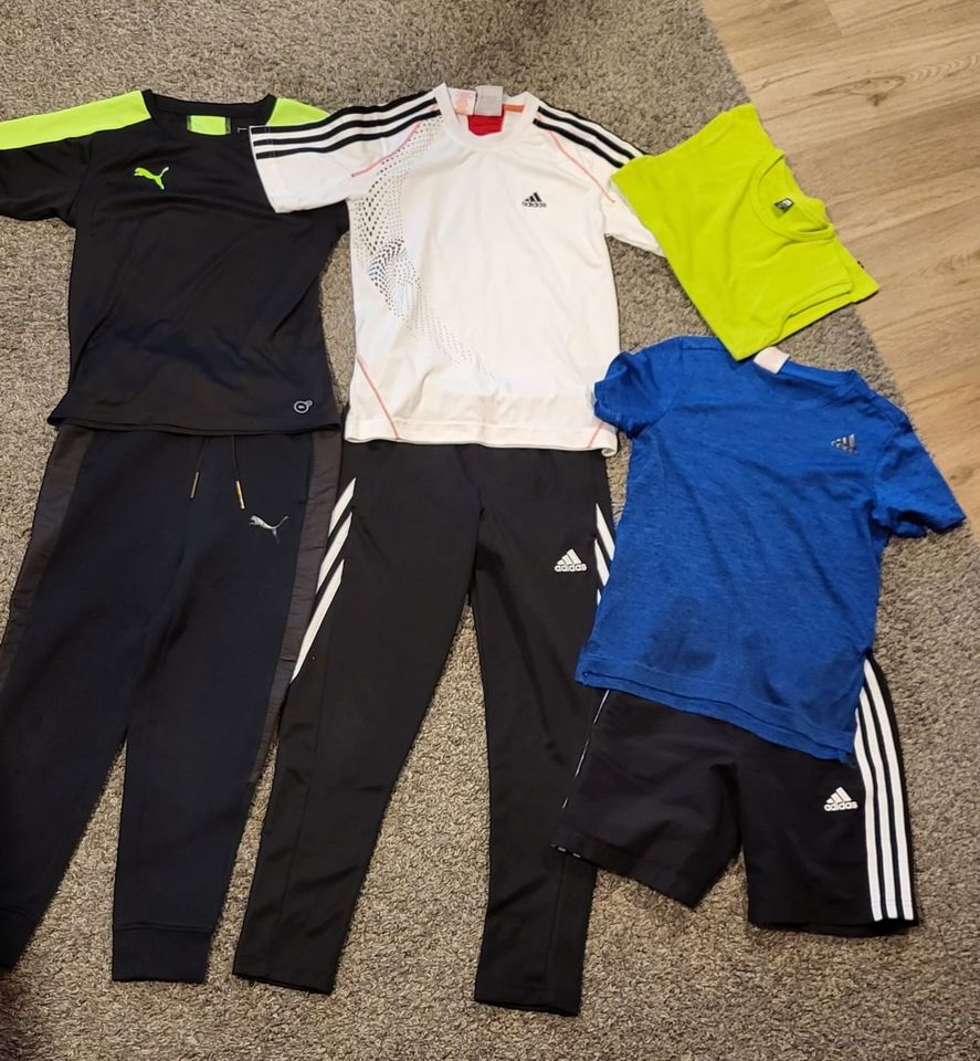 adidas puma Sportshirt Funktionsshirt Jogginghose Gr 140 in Ludwigsburg