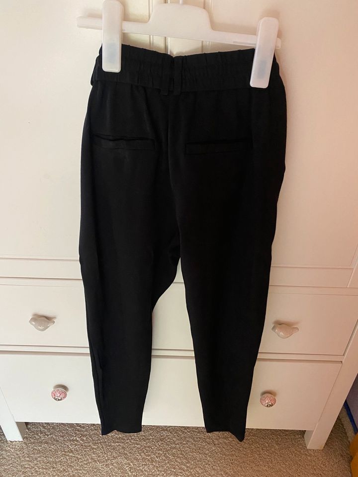 Only Sweatpants Hose Jogginghose schwarz Gr. XS 34 in Augsburg