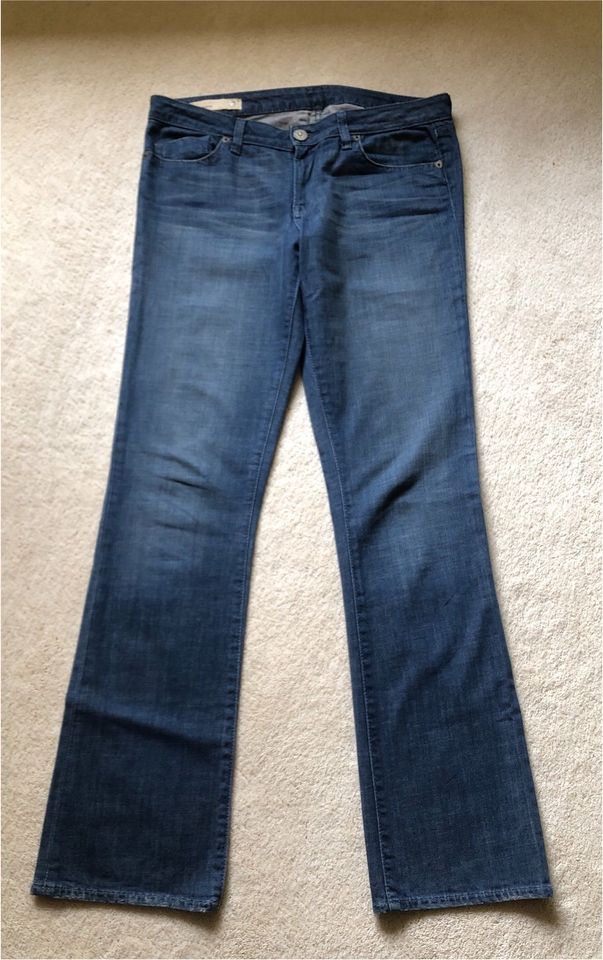 J&Co. Jeans „The Beverly“, Gr. 30/32-34 used look, top! in Aarbergen