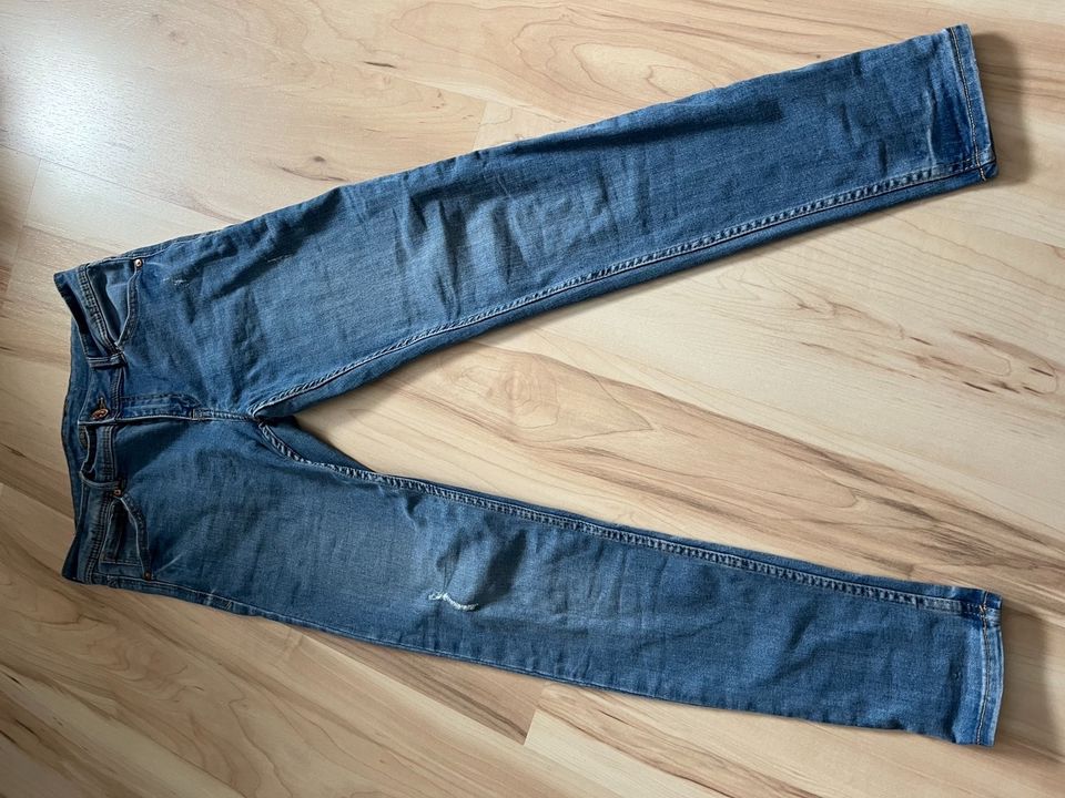 Skinny Jeans Bershka in Rastenberg