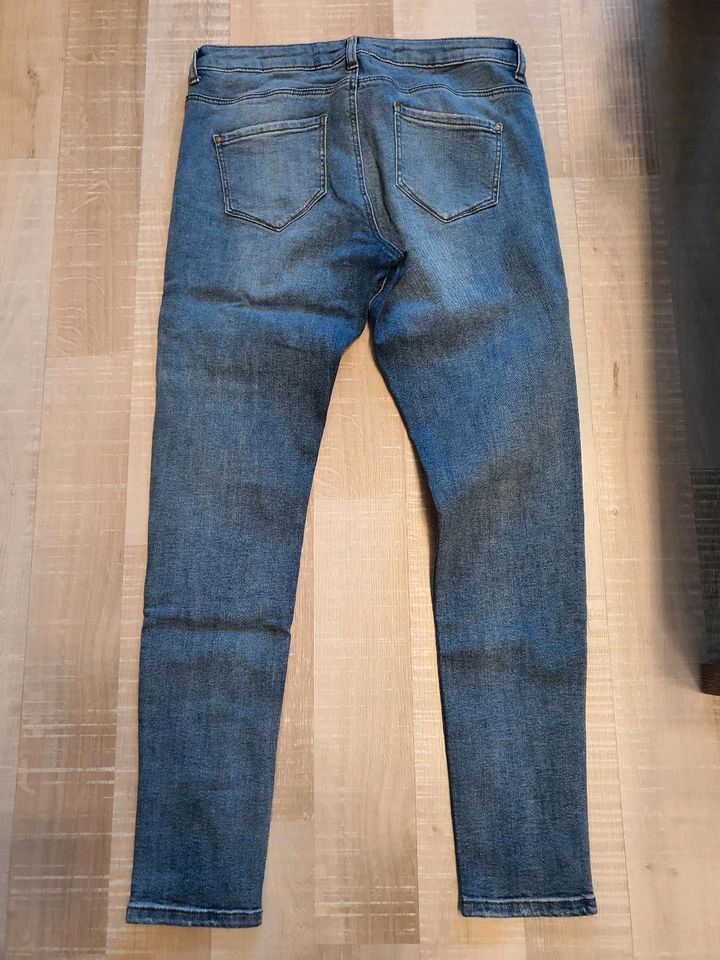 Jeanshose von Denim in Waldershof