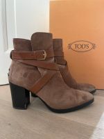 Tod‘s Stiefelette in Wildleder Gr. 39,5 München - Maxvorstadt Vorschau