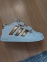 Adidas Kinder Schuh Nordrhein-Westfalen - Dormagen Vorschau