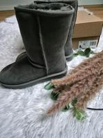 UGG Boots Classic Short II 36 grey NEU in OVP Emu Lammfell Wolle Thüringen - Hermsdorf Vorschau