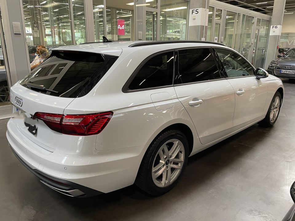 AUDI A4 Avant Pano/Navi/AHK in Wolfsburg