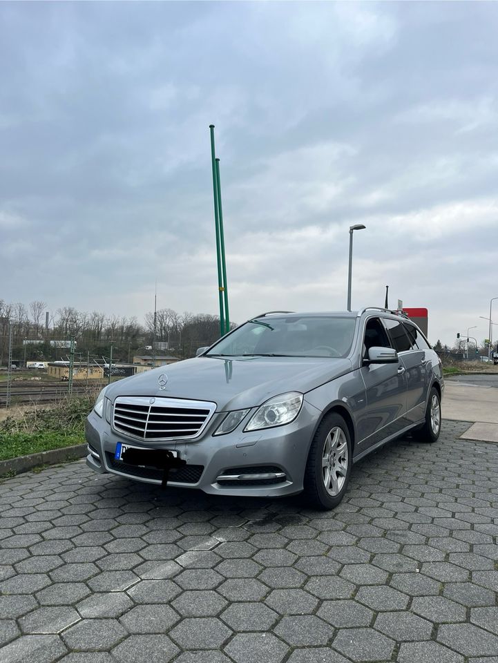 Mercedes e200 in Düren