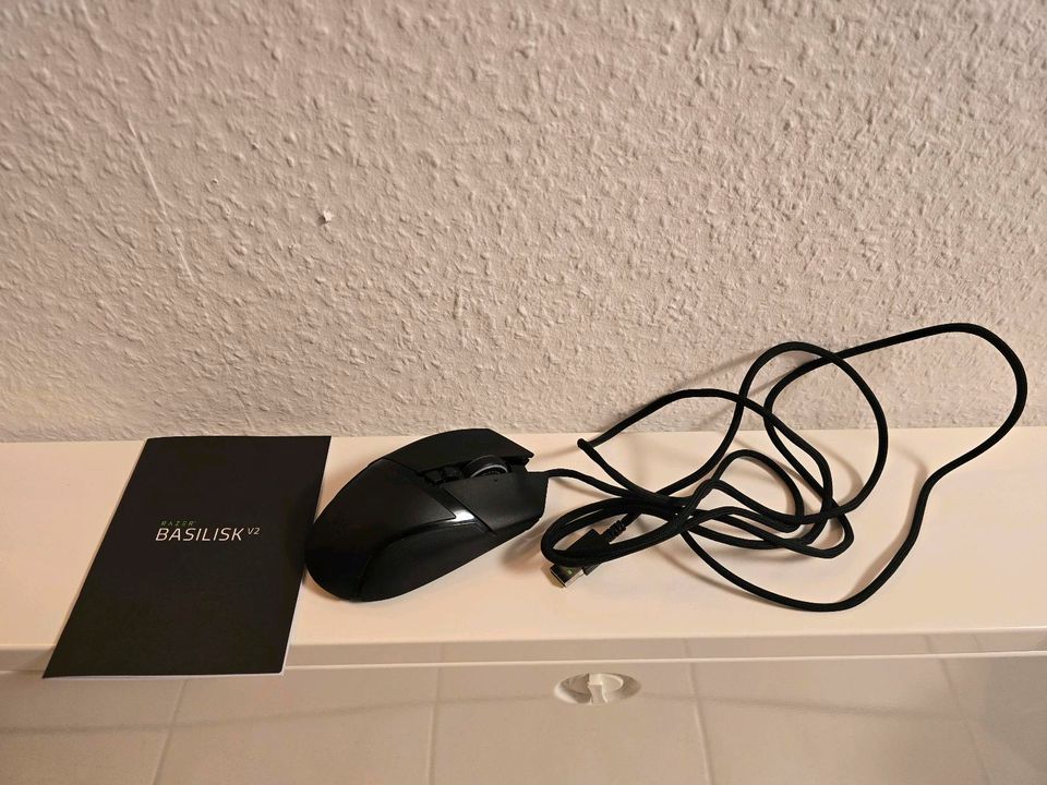 Razer Basilisk V2 • Gaming-Maus • sehr gut erhalten in Hattingen