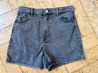 Jeans Shorts grau von H&M in Gr. 170 München - Bogenhausen Vorschau