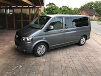 VW T 5 Multivan Spezial gepflegt 175000 km Nordrhein-Westfalen - Bad Driburg Vorschau