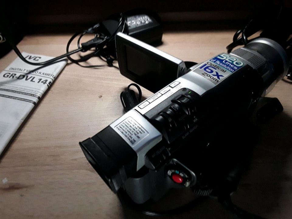 Jvc video  kamerea mit Tasche und komplettem zubehör in Nohfelden
