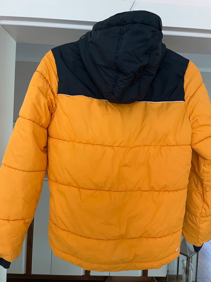 Vingino Winterjacke 14/164 in Zerbst (Anhalt)