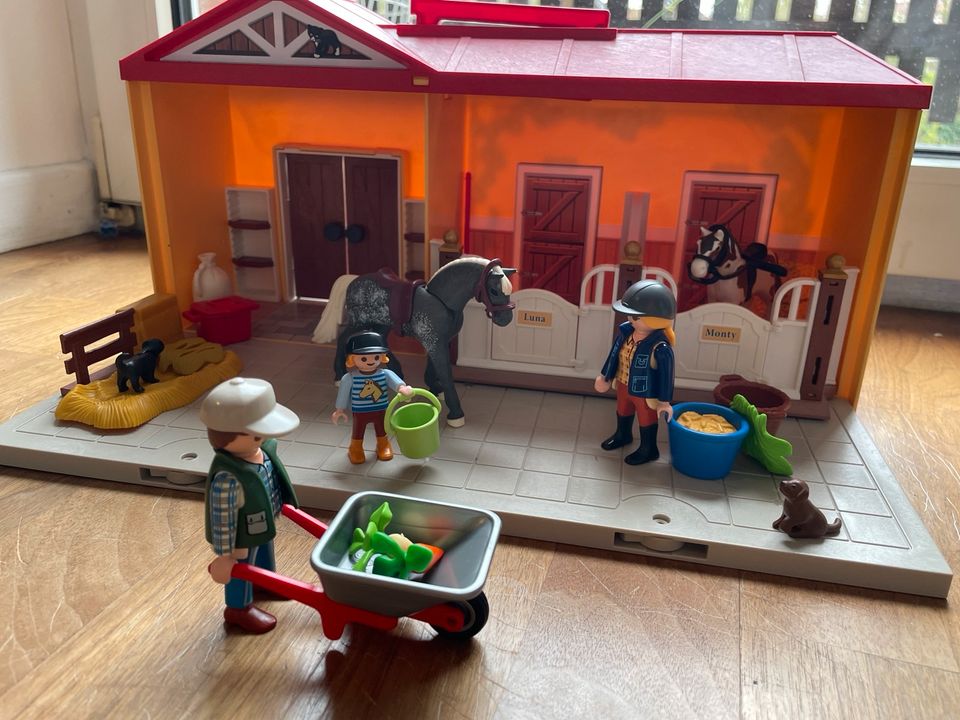 Playmobil Country „Mein Pferdestall zum Mitnehmen“ 5348 in Mechernich