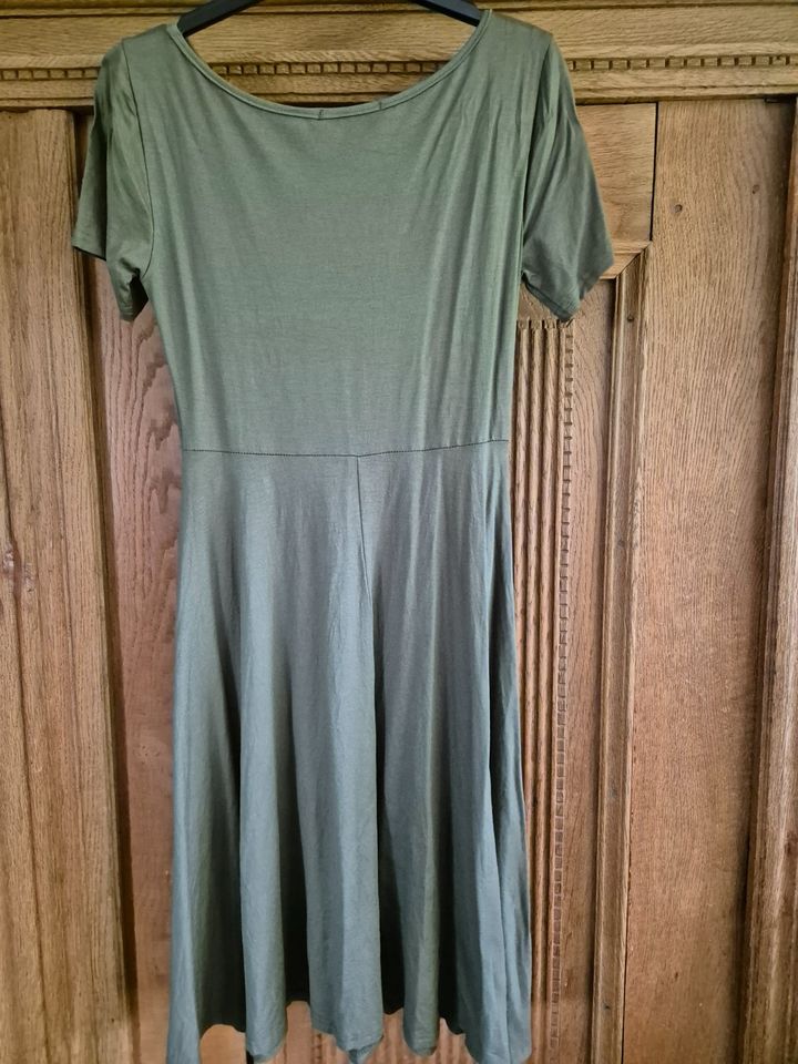 Stillkleid Umstandskleid in khaki von Happy Mama S in Bad Sobernheim