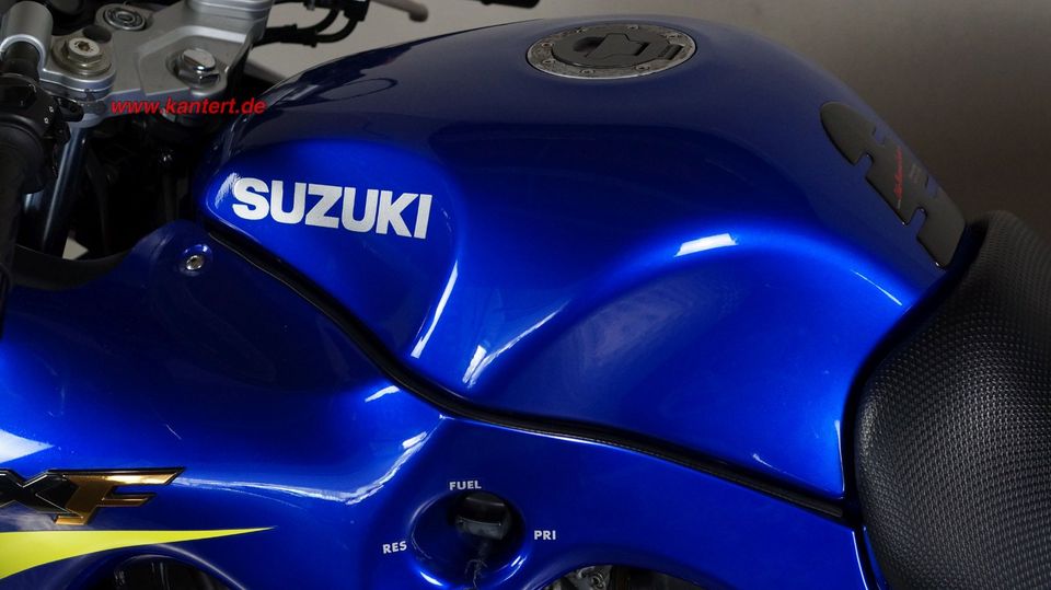 Suzuki GSX 600 F in Willich