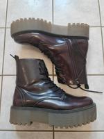 Bershka Boots, schwarz Größe 40 ungetragen Sachsen-Anhalt - Magdeburg Vorschau