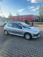 Peugeot 206 / TÜV NEU /130.000KM / neue Kupplung / voll Checkheft Hessen - Hochheim am Main Vorschau