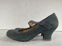 Clarks Pumps Spangen Schuhe blaugrau Wildleder Größe 6 1/2 Nürnberg (Mittelfr) - Oststadt Vorschau