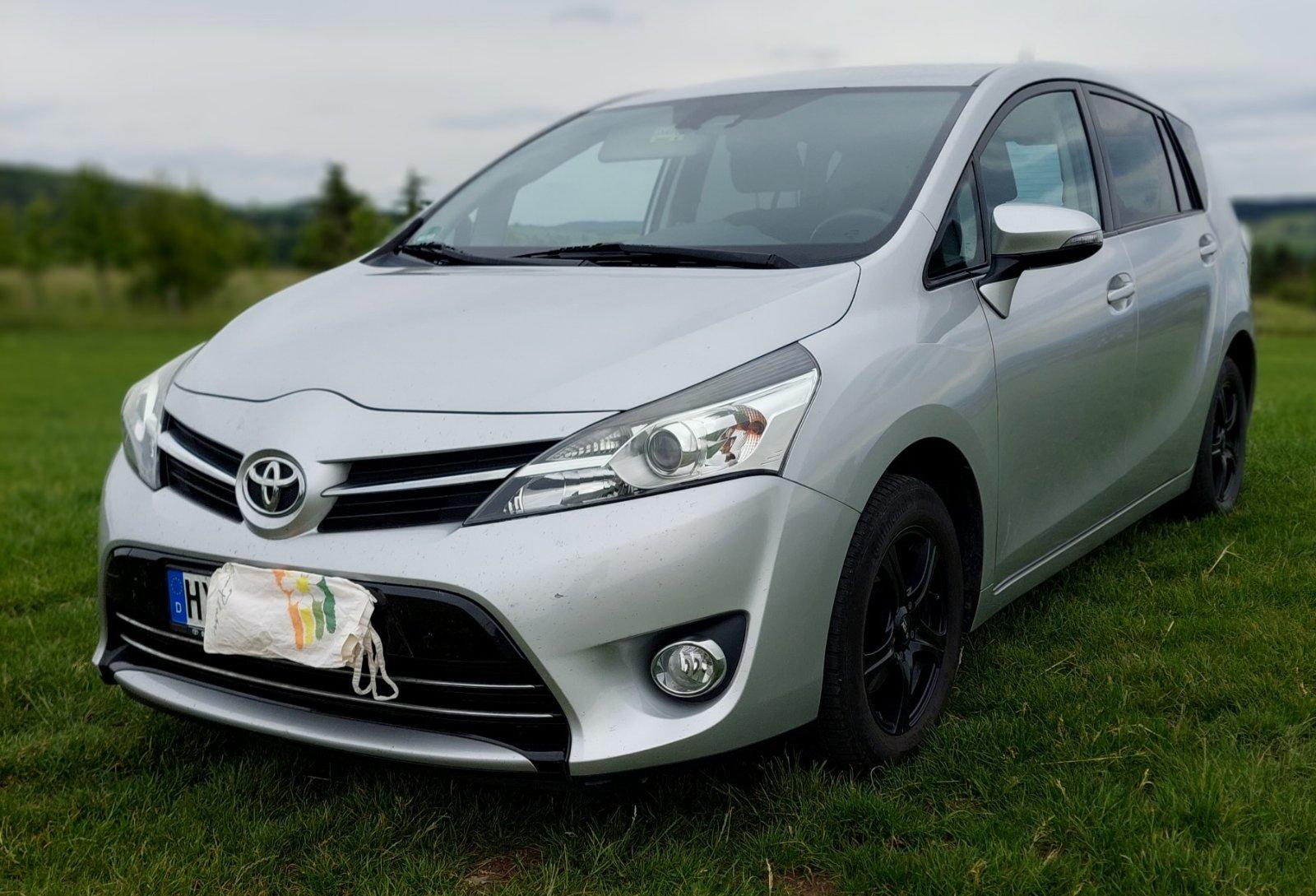 Abbildung des Autos Toyota Verso 1.8 Benzin,…