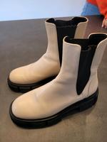 Zara Stiefel Nordrhein-Westfalen - Detmold Vorschau
