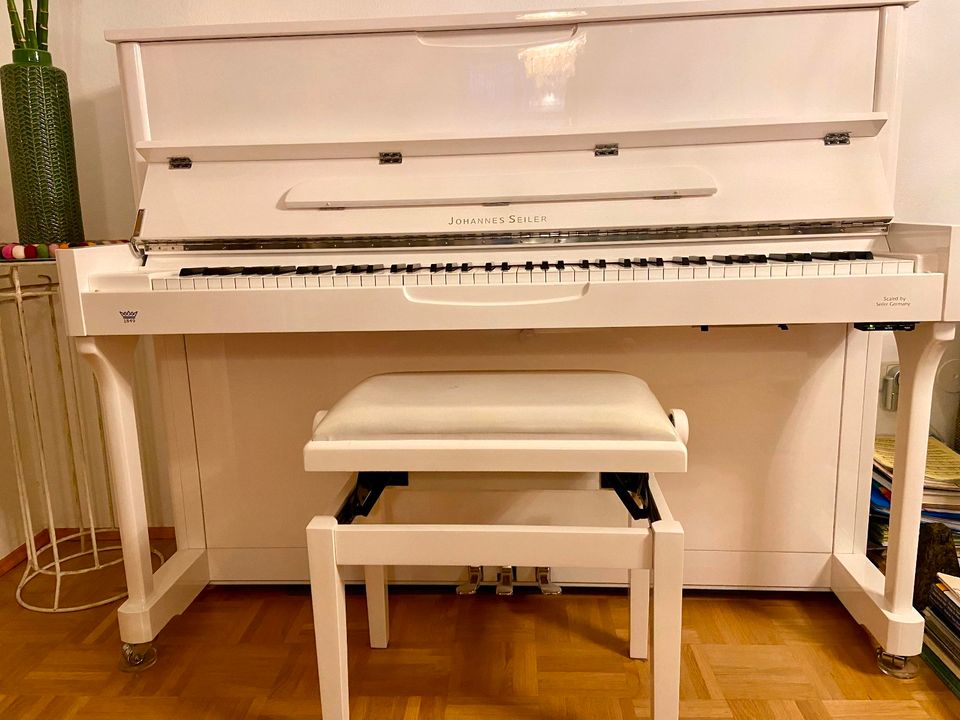 Gelegenheit: Johannes Seiler Klavier günstig zu verk., wie neu! in Seefeld