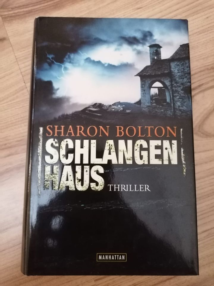 Buch: Schlangenhaus von Sharon Bolton in Langenselbold