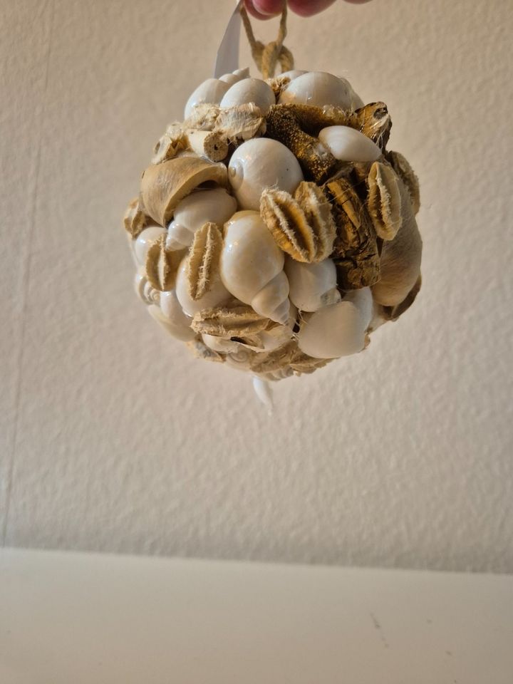 2x Muscheldeko Muschelball gemustert Dekoration zum Aufhängen in Grevenbroich