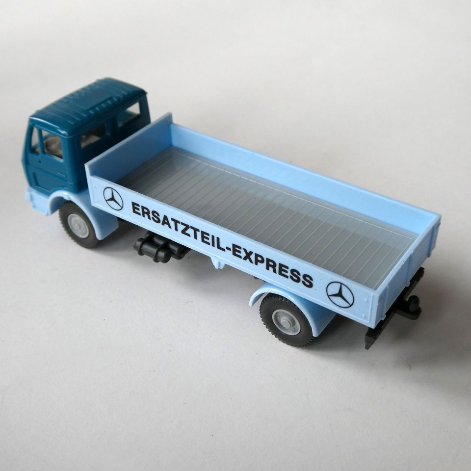 Wiking 1:87 Mercedes Benz LKW 2232 Ersatzteil-Express blau in Pulheim