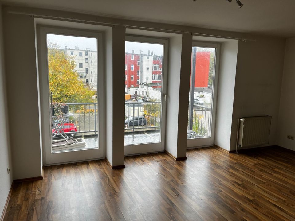 Schöne Etagenwohnung  top saniert mit Balkon  in Wilhelmshaven Innenstadt  zu verkaufen. in Wilhelmshaven