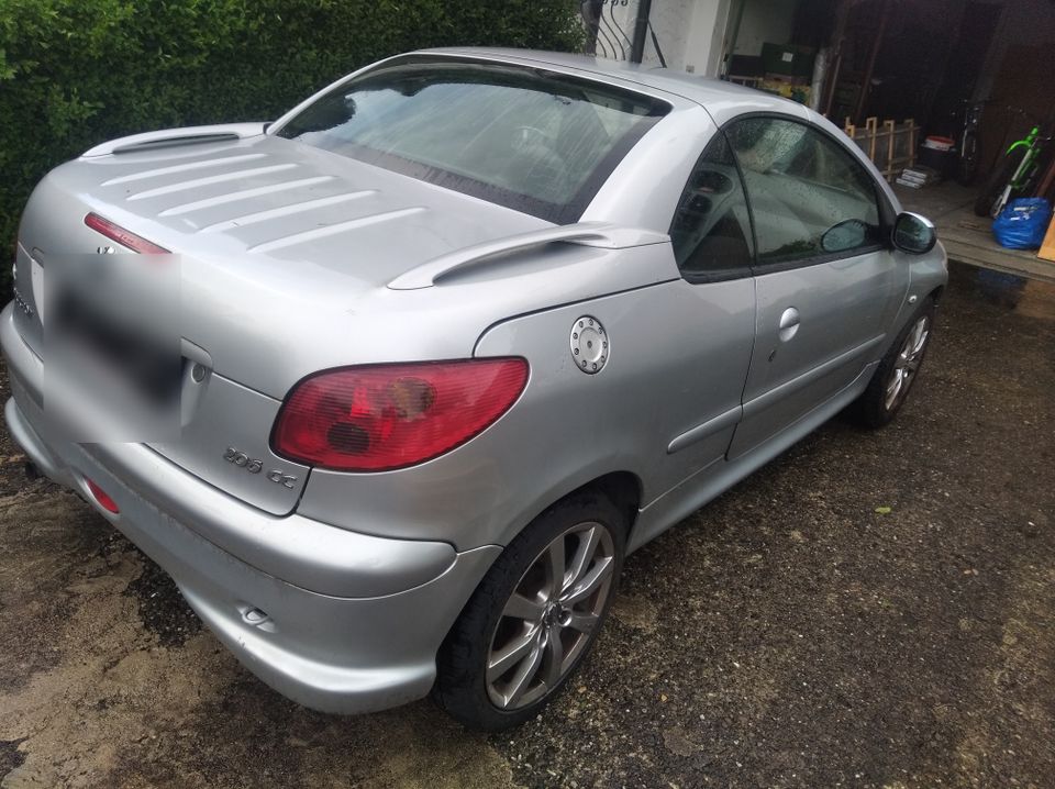 Schönes Cabrio Peogeot 206 CC 1,6 Liter in Waldshut-Tiengen