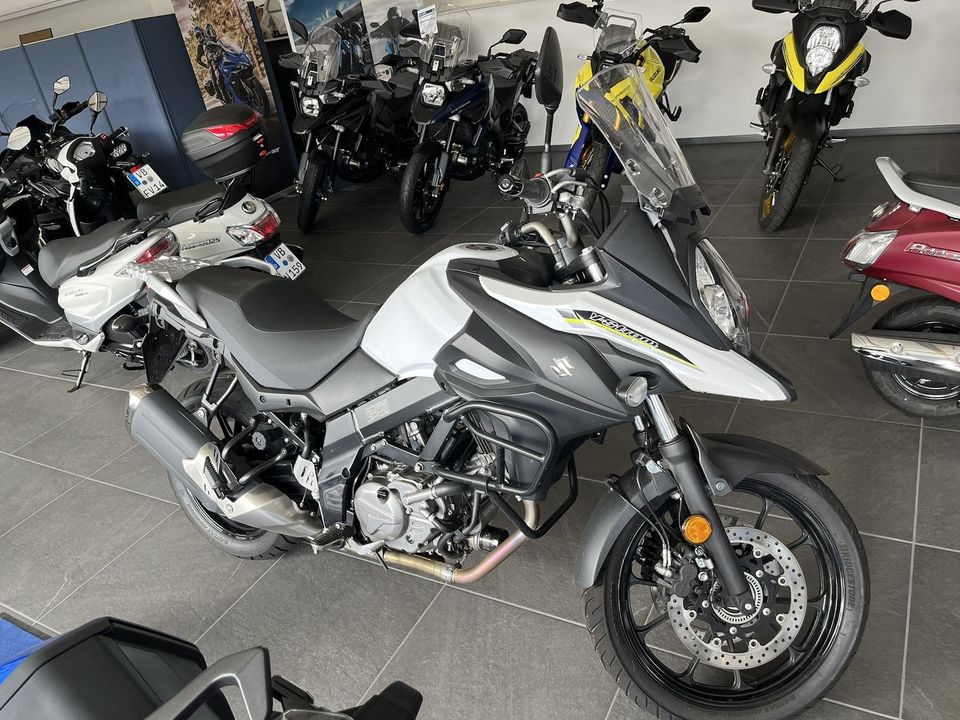 Suzuki V-Strom DL 650 A in Schotten