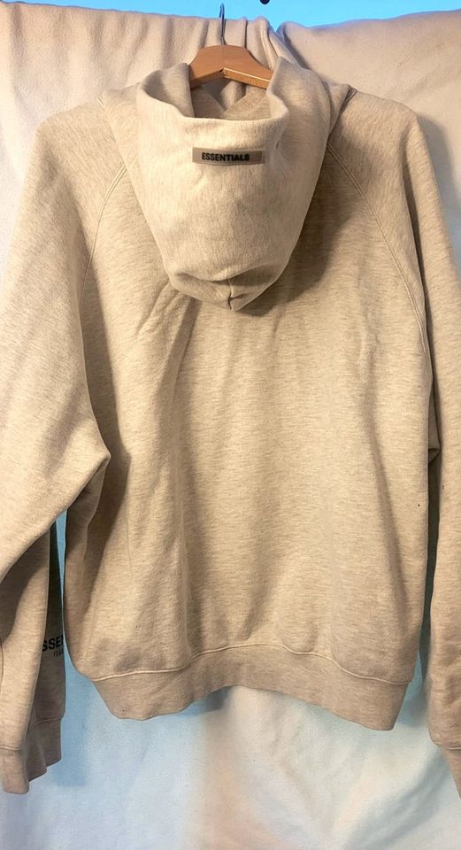 Fear of God Essentials Hoodie Gr. L Grau in Bremen