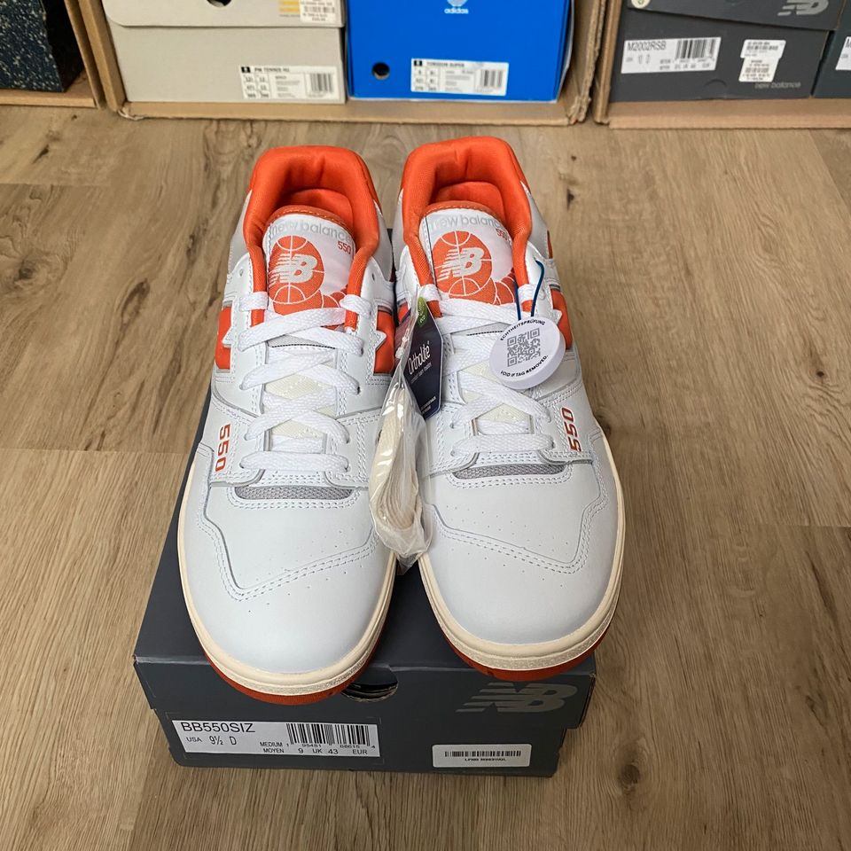 New Balance 550 x Size? EU43 „College Pack“ White Orange Sneaker in Dortmund