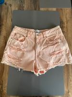 Stradivarius Jeansshorts in rose Hessen - Offenbach Vorschau