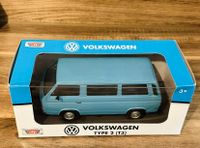VW T3 Bus blau 1:24 Motor Max Modellauto Sachsen - Freiberg Vorschau