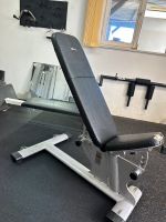 Verstellbare Bank gym80 Matrix Precor Life Fitness Hantelbank Nürnberg (Mittelfr) - Mitte Vorschau