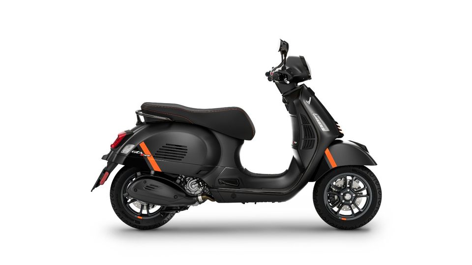 Vespa GTS 300ccm SuperSport *NEU* - Jetzt über350€ sparen- in Steffenberg