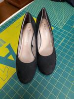 Pumps Tamaris Gr. 40 Keilabsatz 7cm schwarz Velourslederoptik Rheinland-Pfalz - Klein-Winternheim Vorschau