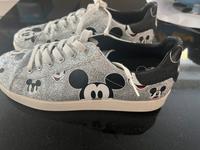 MOA Concept Disney in Silber-Glitzer, 39 Süd - Niederrad Vorschau