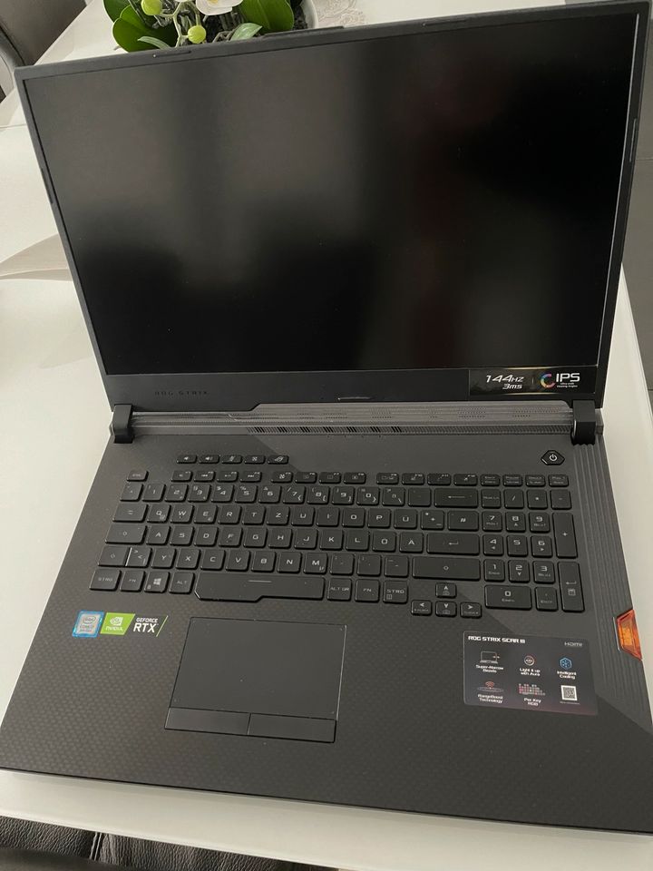 Asus Rog Strix Scar III in Nürnberg (Mittelfr)