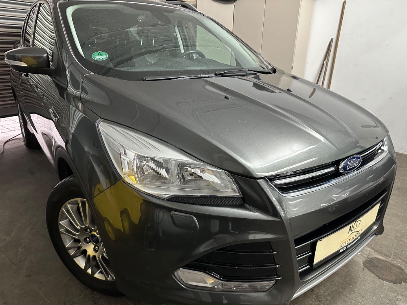 Abbildung des Autos Ford Kuga Titanium