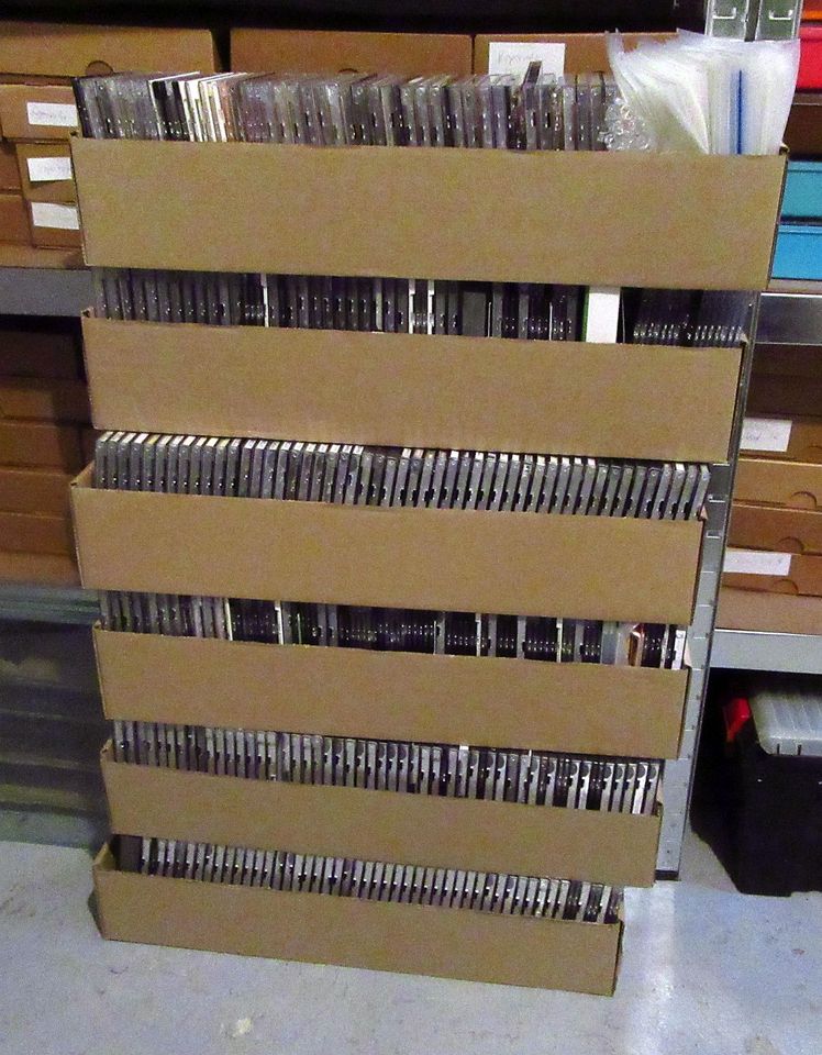 über 200 gut erhaltene CD Hülen kostenlos an Selbstabholer in Jünkerath